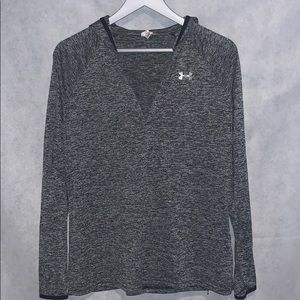 Under Armour grey top